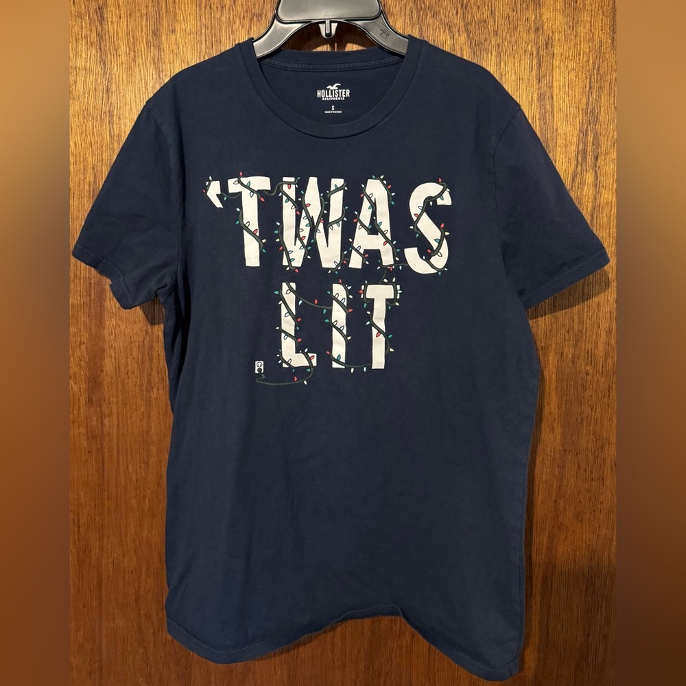 Hollister Navy Blue ‘Twas Lit T-Shirt Size Small Novelty Graphic Rare